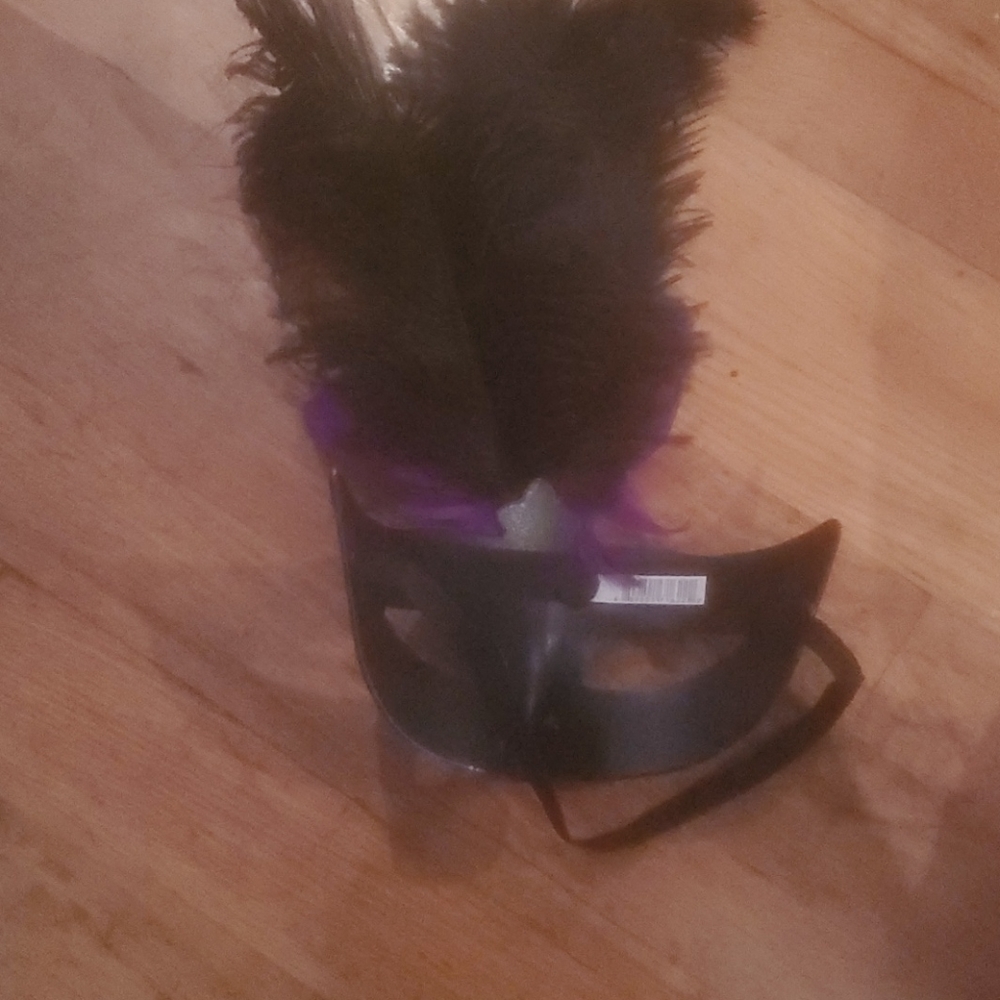 Mask - Picture 2 of 2